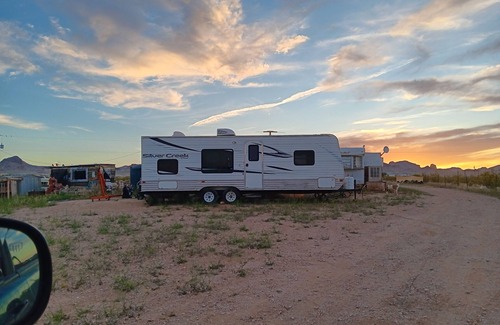 Golden Valley House | Cozy 3 bed RV in’Golden Valley with WiFi, AC you own yard right next lots of fun