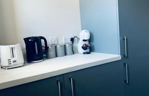 Thetford House | Cozy 3 Bed Thetford Home with WiFi Sleeps 5 Comfortably