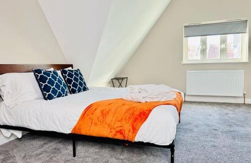 Thetford House | Cozy 3 Bed Thetford Home with WiFi Sleeps 5 Comfortably