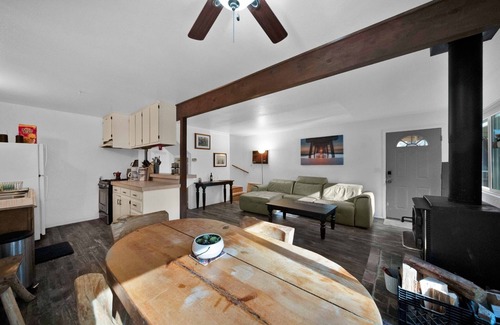 Trinity County Cabin | Cozy 3-bedroom cabin in beautiful Trinity Center with WiFi, AC