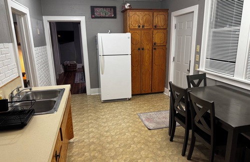 Dahlman House | Cozy 3-bedroom home in Omaha's Little Bohemia District. Blocks from the Zoo!