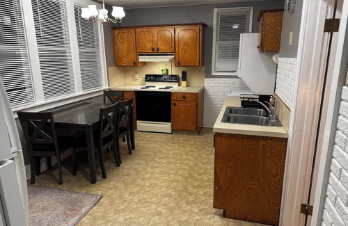 Dahlman House | Cozy 3-bedroom home in Omaha's Little Bohemia District. Blocks from the Zoo!