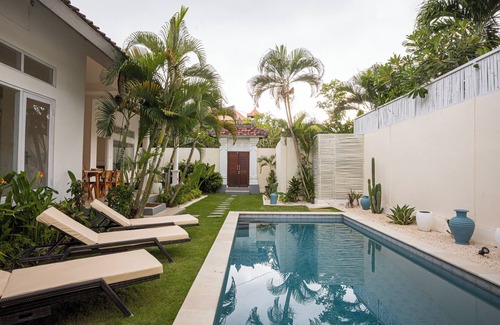 Nakula House | cozy 3 bedrooms villa in quiet location surround tourist area. Family friendly.