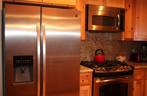 Lewiston Cabin | Cozy 3 Story Cabin - Near River and Lake