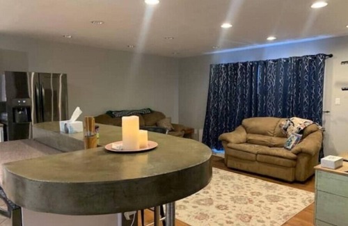 Reno House | Cozy 3bd. 2bth home, Panoramic views, near UNR, DT, FRWY & RENO AIRPORT.