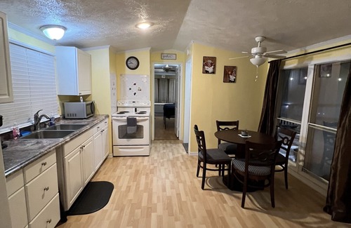 Connellys Springs House | Cozy 3br 2 ba WD WiFi Fire Pit