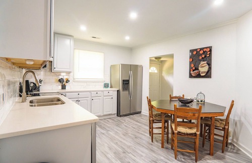 Paw Creek House | Cozy 3BR Charlotte Retreat Near Uptown