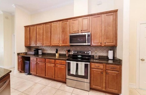 Tallahassee House | Cozy 4 bd Corn-hole Spacious