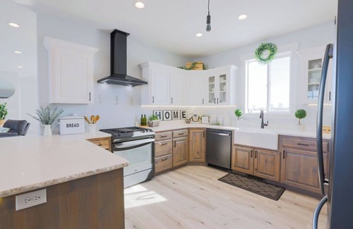 Rigby House | Cozy 6 bedroom home minutes from Rigby Lake