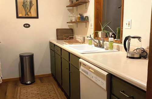 Crystal Lakes Cabin | Cozy A-Frame Cabin - Lakefront Getaway in Nature