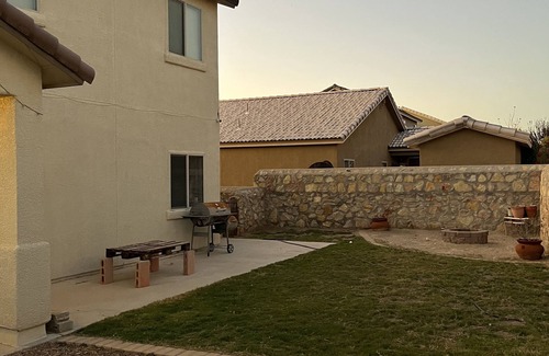 Biggs Field House | Cozy and Charming Home in El Paso Suburbs