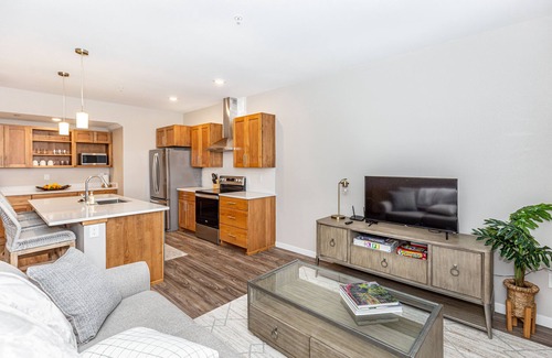 West Fargo Condo | Cozy and Modern Condo in Fargo #104