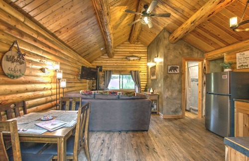 Lazy Acres Cabin | Cozy and Rustic "Bear Themed" Cabin~private pond and 7 miles to YNP entrance!