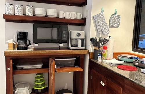 Boquete Apartment | Cozy and very clean efficiency apartment in wonderful Boquete with AC & WiFi