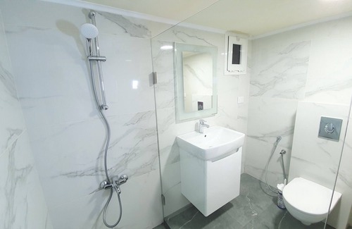 Beirut Apartment | Cozy apartment in the city center/ 24h electricity