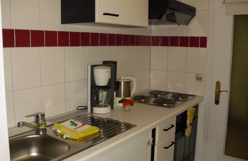 Poppenbull Apartment | cozy apartment in the thatched cottage in rural idyll