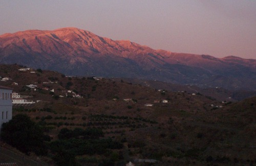 Almachar Apartment | Cozy apartment in the mountains of the Axarquia, Costa del Sol