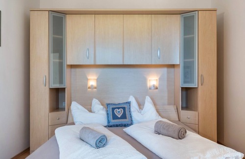 Terlano Apartment | Cozy apartment in the middle of vineyards, Wi-fi, terrace, free bus/train ticket