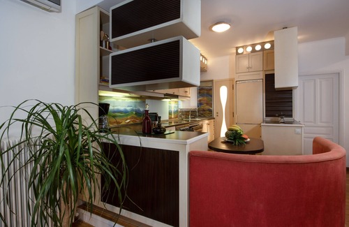 Maleme Cottage | Cozy apartment with a large and beautiful garden suitable for relaxation.