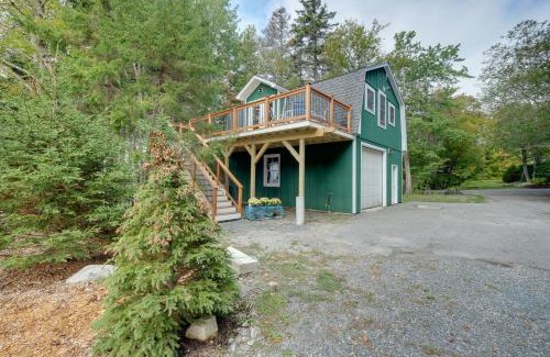 Northeast Harbor Apartment | Cozy Apt with Deck, about 5 Miles to Acadia Natl Park!