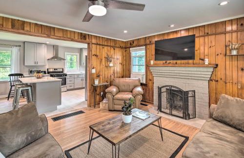 Skyland House | Cozy Arden Cottage, 2 Mi to Lake Julian Park!