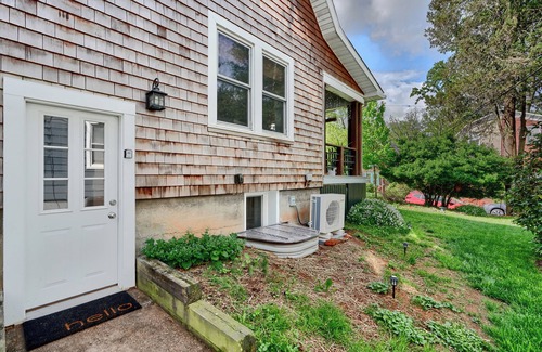 Mount Washington Apartment | Cozy, artsy 2-bedroom, private apartment with WiFi, AC in vibrant Baltimore