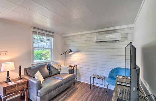 Athens House | Cozy Athens Cottage Walk to Sanford Stadium!