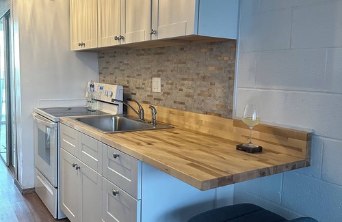 Waianae Apartment | Cozy Beach Condo awaits you with amazing sunsets & ocean breeze