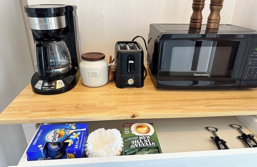 Waianae Apartment | Cozy Beach Condo awaits you with amazing sunsets & ocean breeze