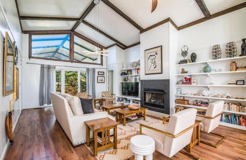 Pawleys Island House | Cozy Beach House Steps from the Shore: 4 Bedroom