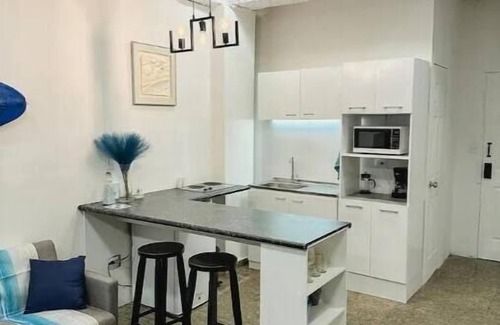 Santa Tecla Apartment | Cozy beachfront studio at heart of Puerto de La Libertad