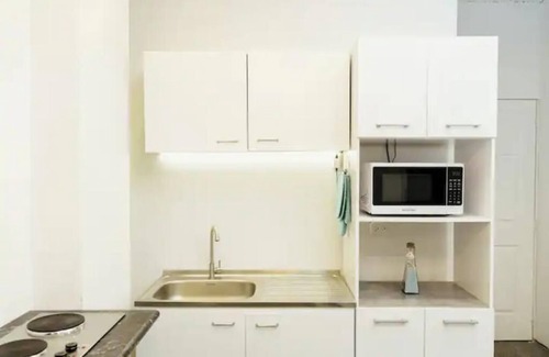 Santa Tecla Apartment | Cozy beachfront studio at heart of Puerto de La Libertad