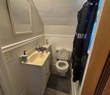 Crosstown Hotel | Cozy Bears Bunkers Manor & Carpe Diem Spa