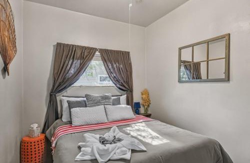 Great Falls Apartment | Cozy Boho Hideaway 1BR Retreat Smart TV