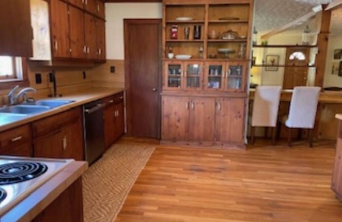 Palmetto House | Cozy brick farmhouse within walking distance to Serenbe. Pet-Friendly!