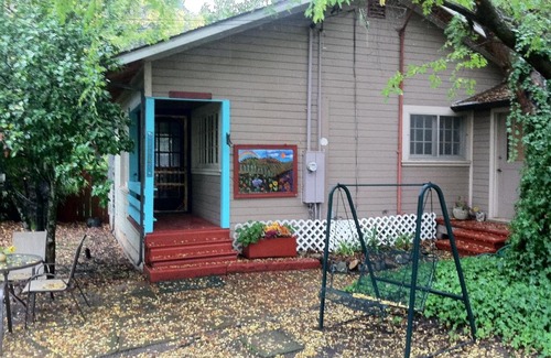 Geyserville Other | Cozy Cabernet Cabin