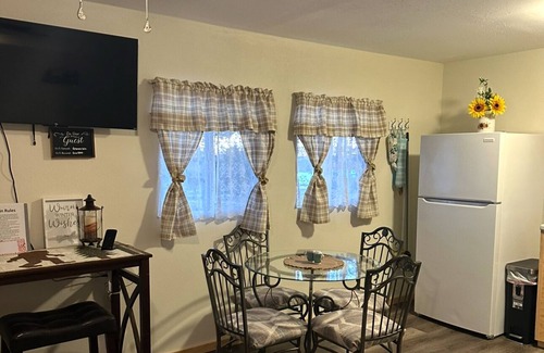 Duke Cabin | Cozy cabin 10 miles from ft wood pond view fire pit one room 2 comfy beds.