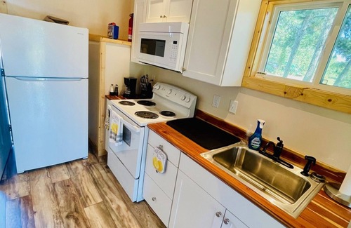 Horton Cabin | Cozy Cabin by Turtle Creek w/pond view