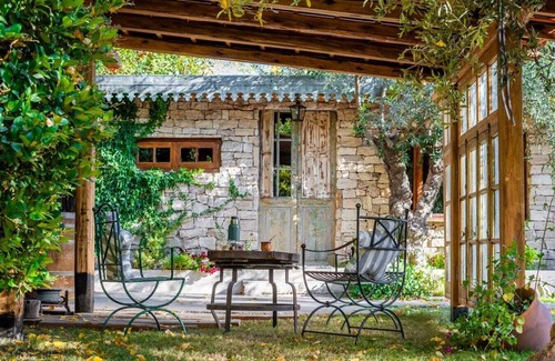 Chacras de Coria Cabin | Cozy cabin in wonderful Chacras de Coria. Pistacho Club Eco Lodge. AC and WiFi