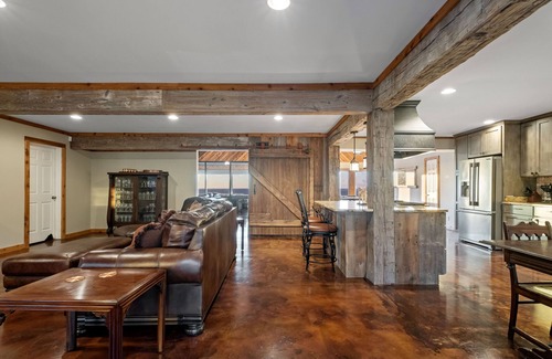 Mentone Cabin | Cozy Cabin in Mentone - Incredible Views - Swimming Pool - Hot Tub