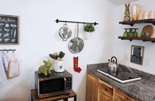 Del Rio Cabin | Cozy cabin in the Cherokee National Forest.