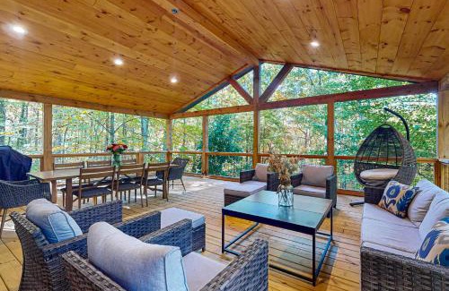 Blue Ridge House | Cozy Cabin in the Trees