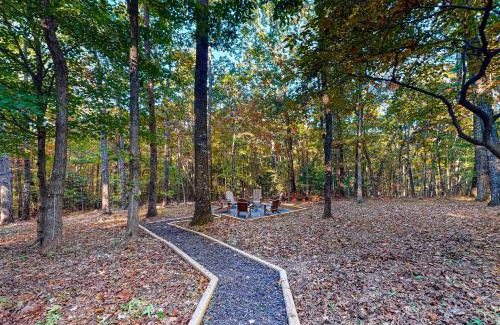 Blue Ridge House | Cozy Cabin in the Trees