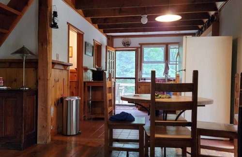 Neshkoro Cabin | Cozy Cabin in the woods