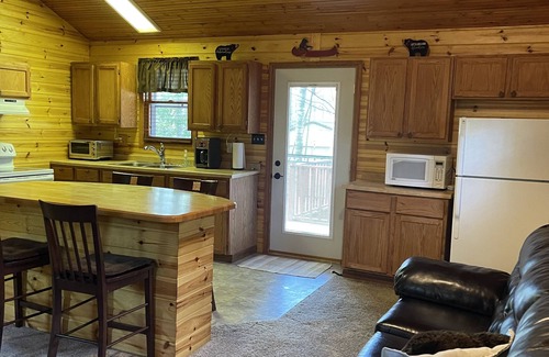 Lakewood Cabin | Cozy Cabin located on the UTV/ATV/Snowmobile Trails