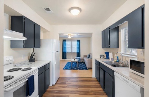 Pensacola House | Cozy Cabin Near Downtown & Navy Base