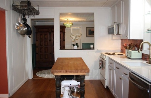 Aiken Cabin | Cozy Cabin nestled by picturesque 3.4ac Lake. Close to Stableview and downtown.