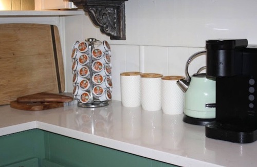 Aiken Cabin | Cozy Cabin nestled by picturesque 3.4ac Lake. Close to Stableview and downtown.