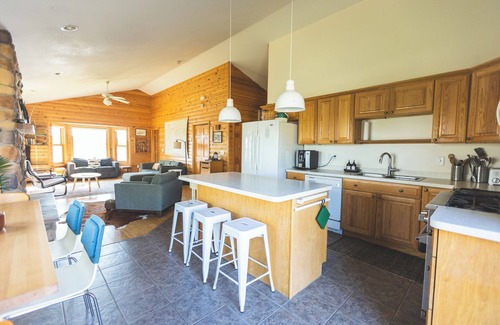 Grand Rapids Cabin | Cozy Cabin Surrounded by Lake Views + Sauna