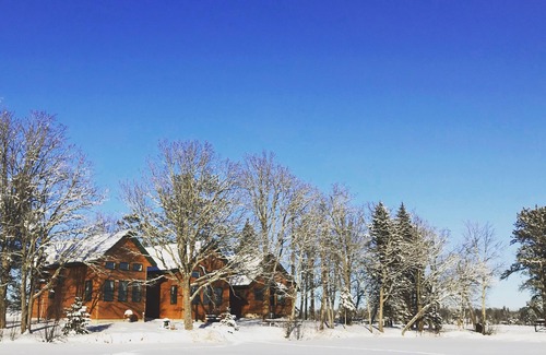 Grand Rapids Cabin | Cozy Cabin Surrounded by Lake Views + Sauna